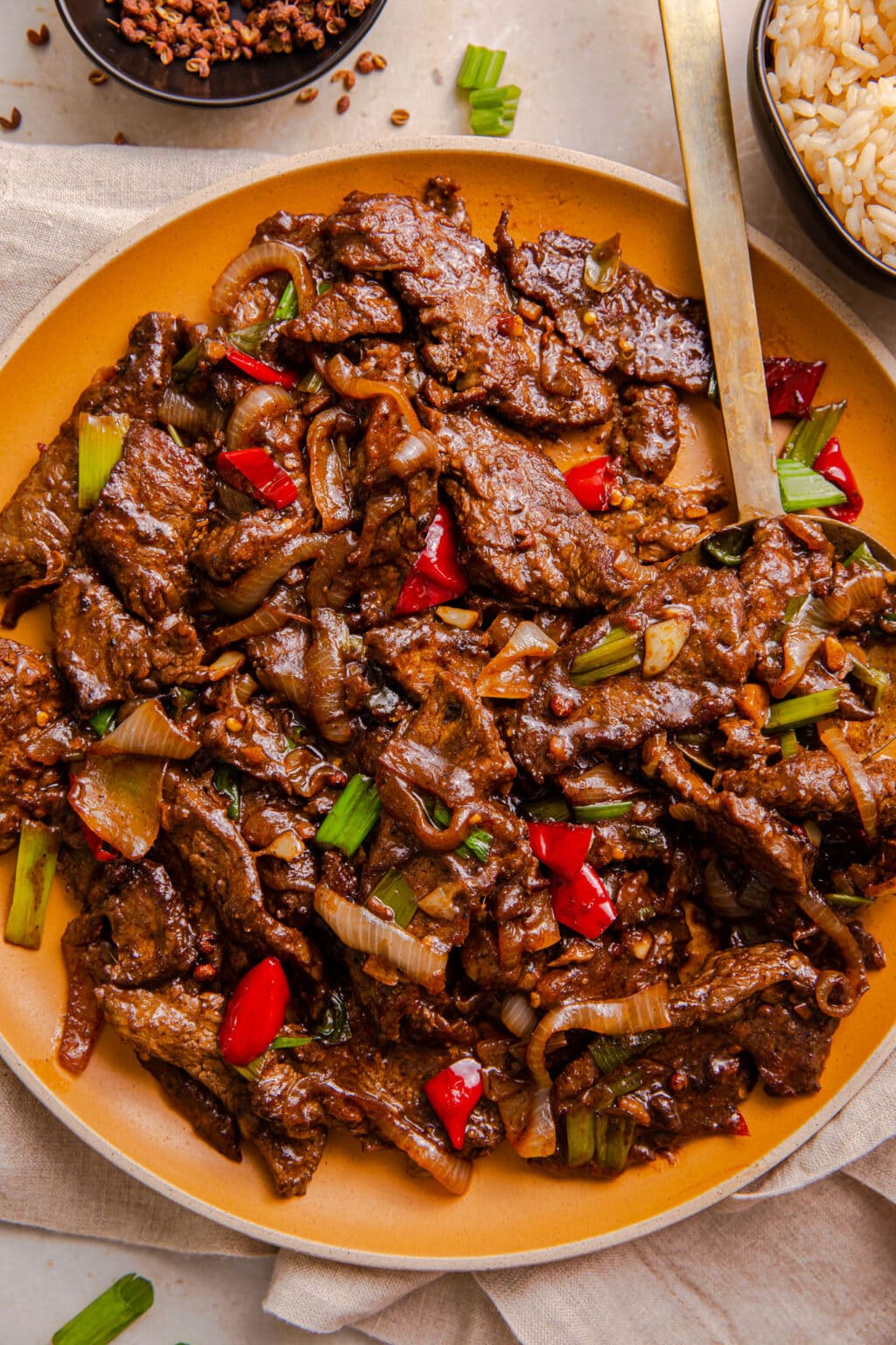 Halal ground beef stir-fry with broccoli soy sauce for quick naturally dairy-free weeknight dinner