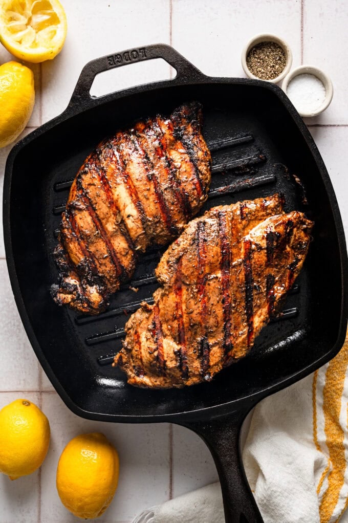 grilled jerk chicken in grill pan