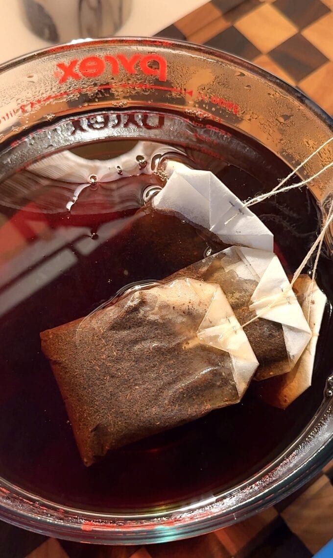 closeup of sweet tea in measuring glass
